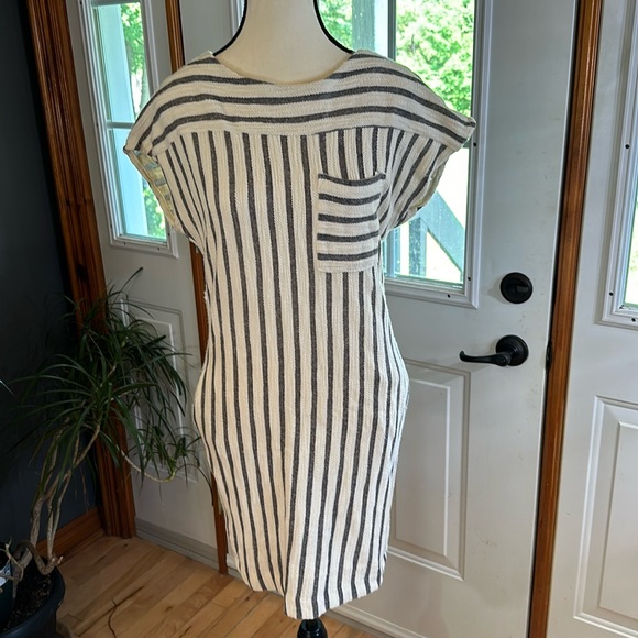 Olive & Oak Cotton Blend Dress - Picture 1 of 8